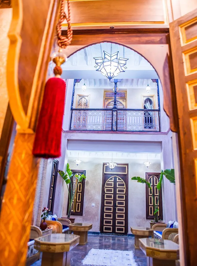 ***  Riad Qamar Marakéš Maroko